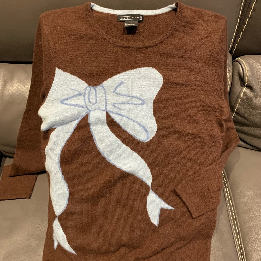 Brown with blue 100% cashmere sweater ladies by Lauren Hansen
size S